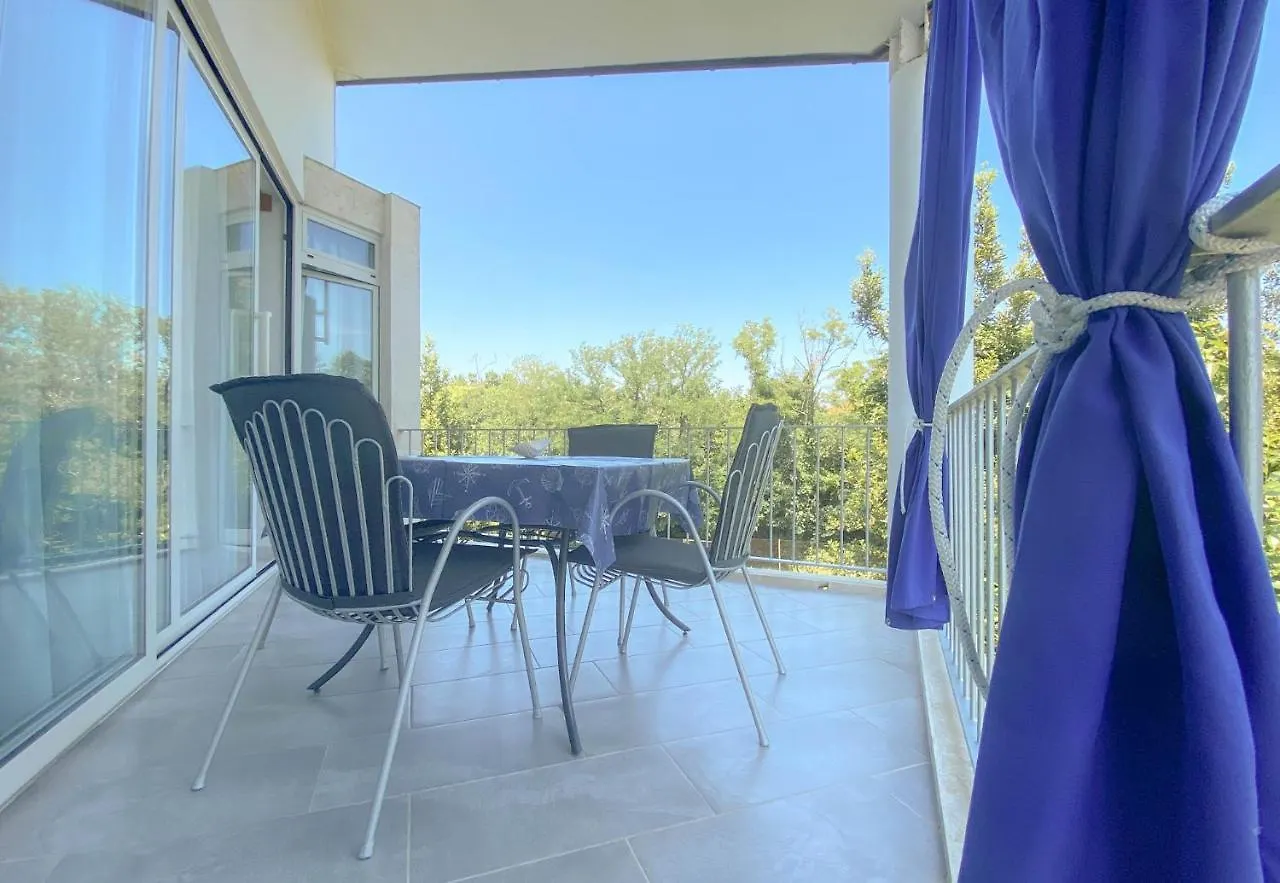 Romina Apartment Zambratija